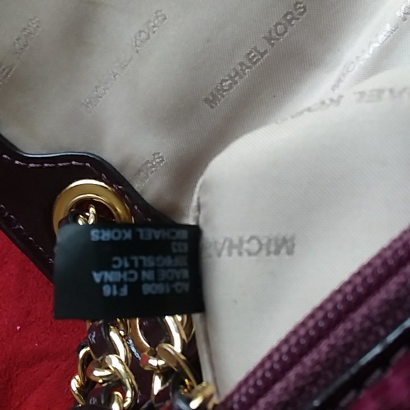 Michael Kors Special Edition New Wine Velvet Shoulder Bag/ Crossbody - Picture 7 of 15